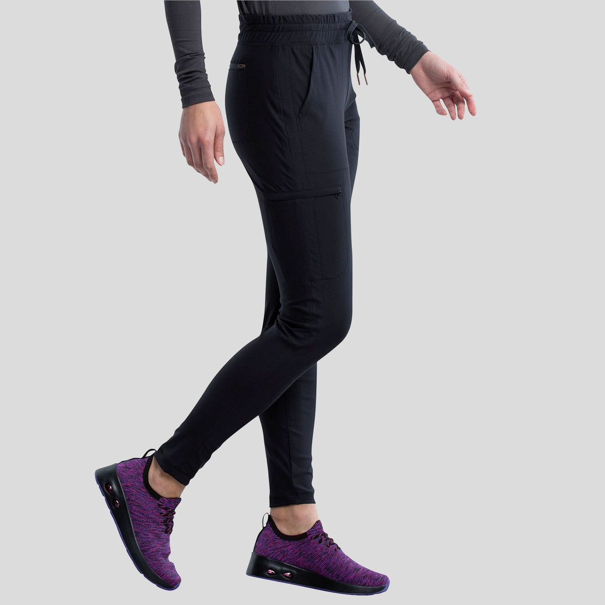 CHEROKEE_CK840_BLACK_RIGHT