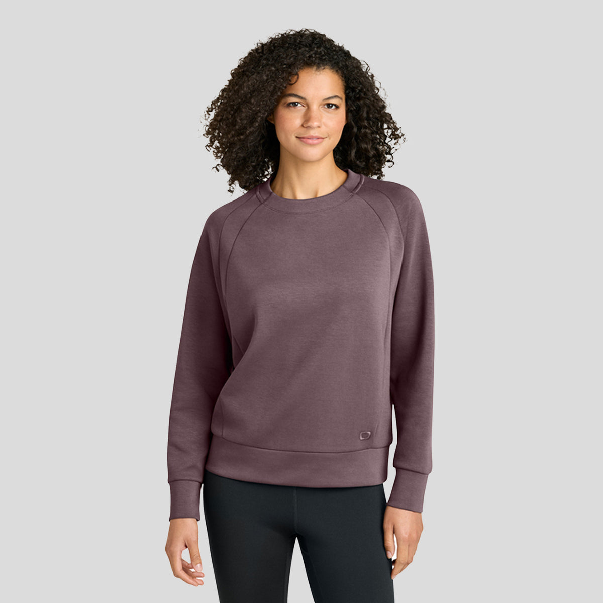 Womenβs Transcend Pullover | Ashen Plum